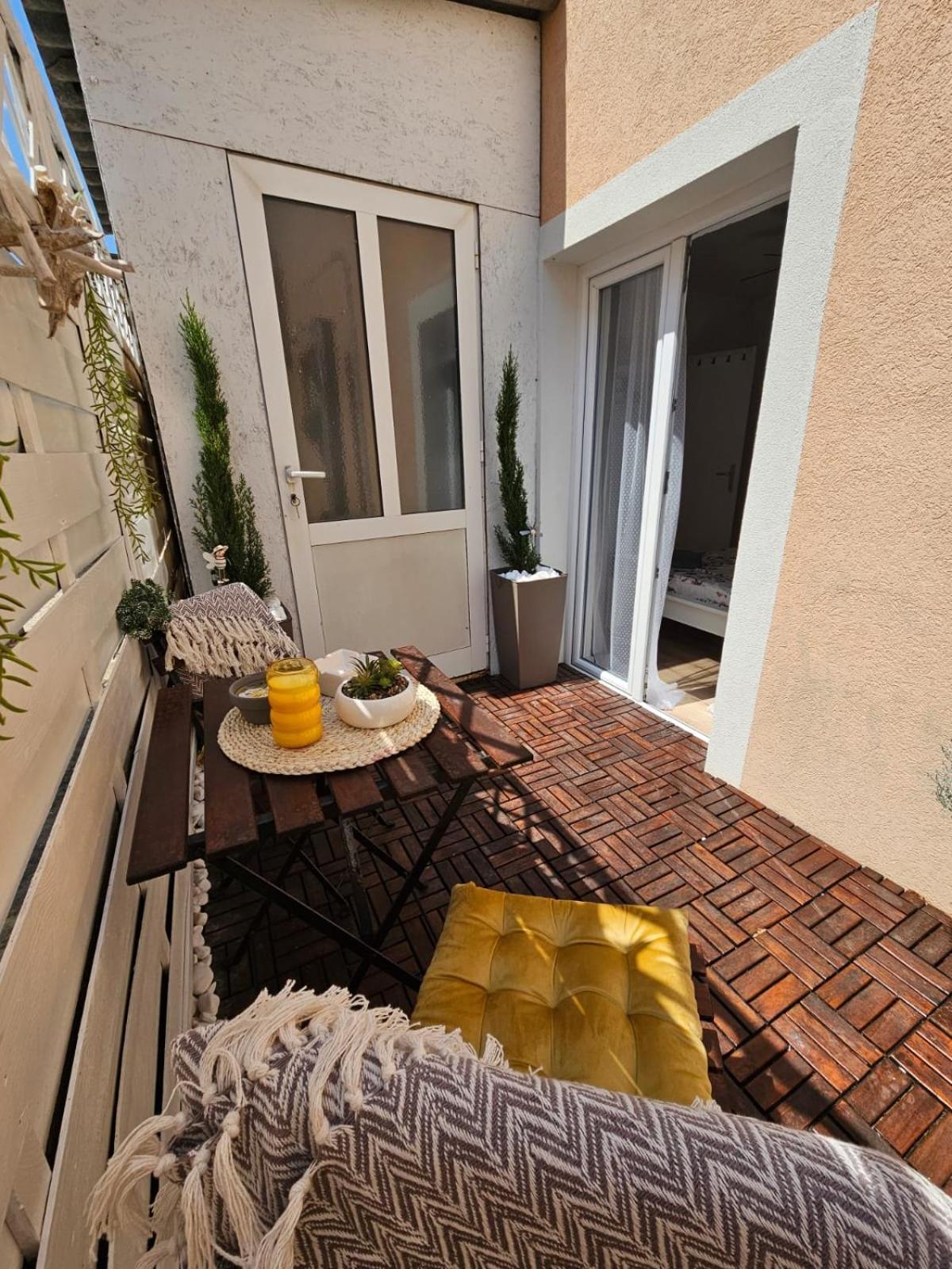 Apartment Melani Vir Eksteriør bilde