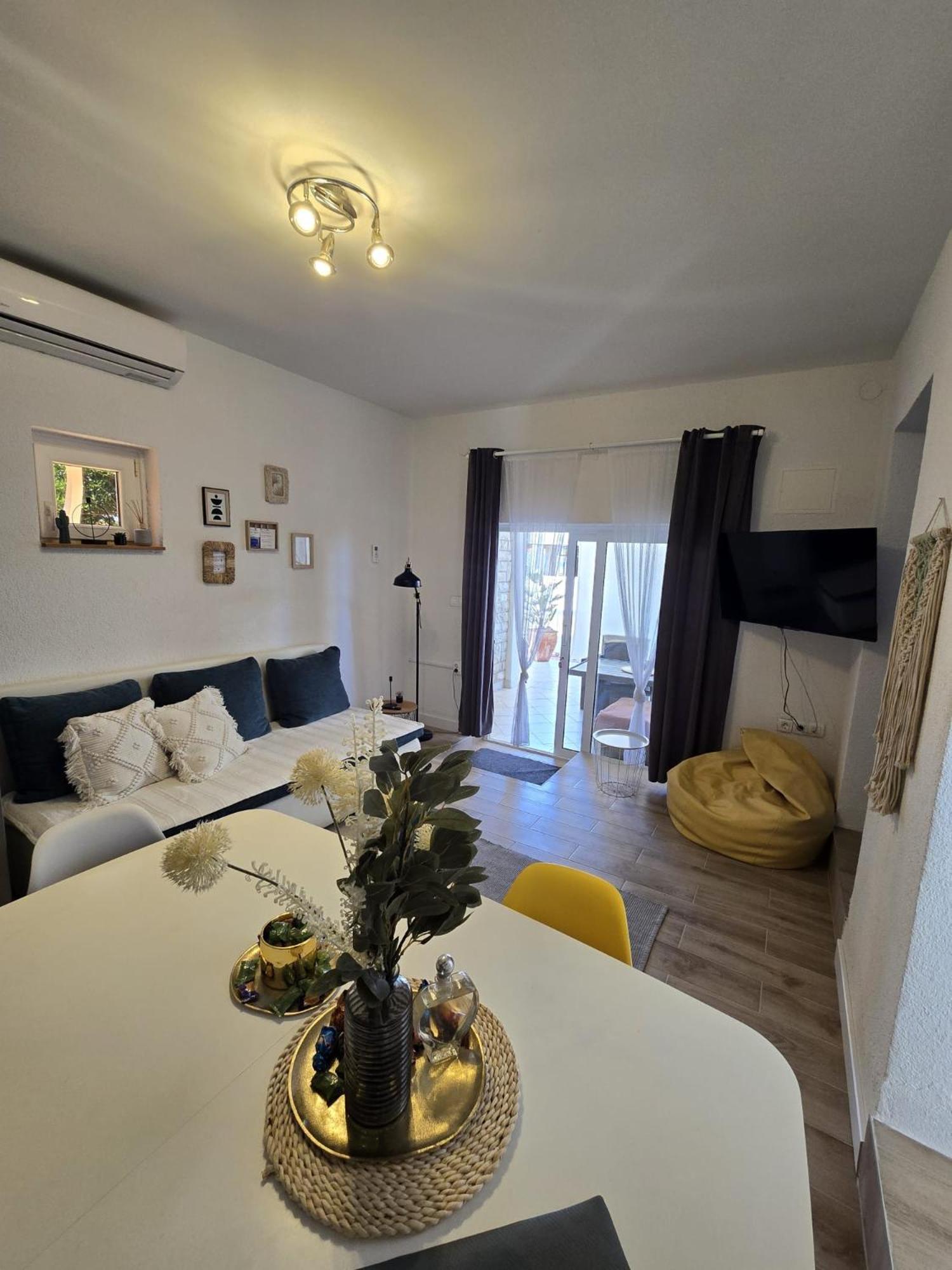 Apartment Melani Vir Eksteriør bilde