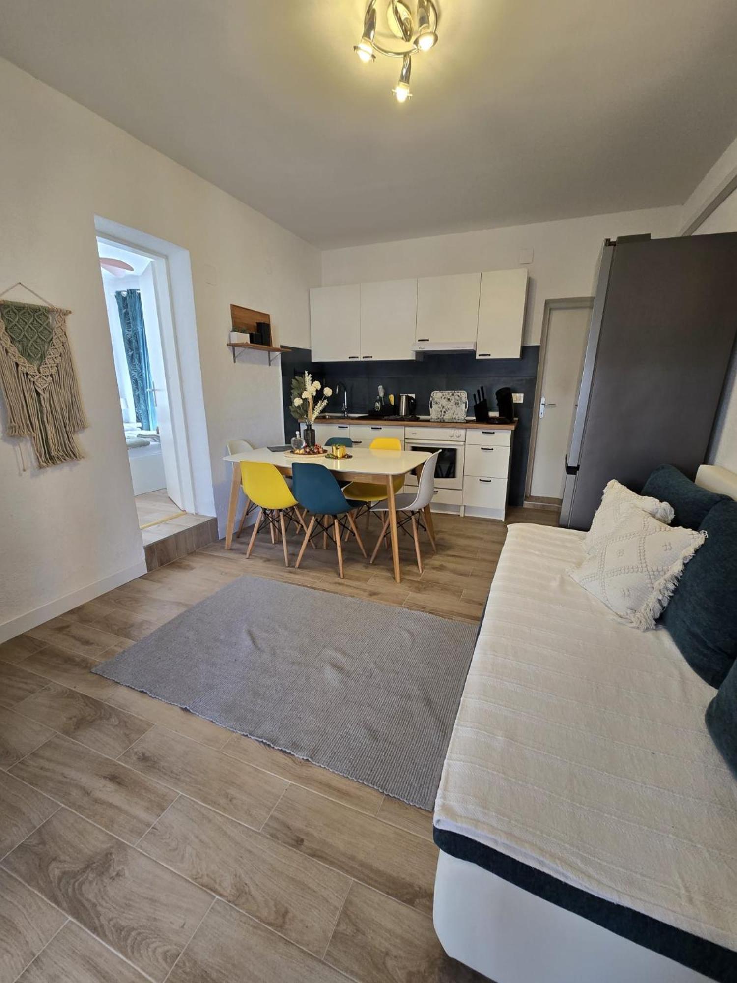 Apartment Melani Vir Eksteriør bilde